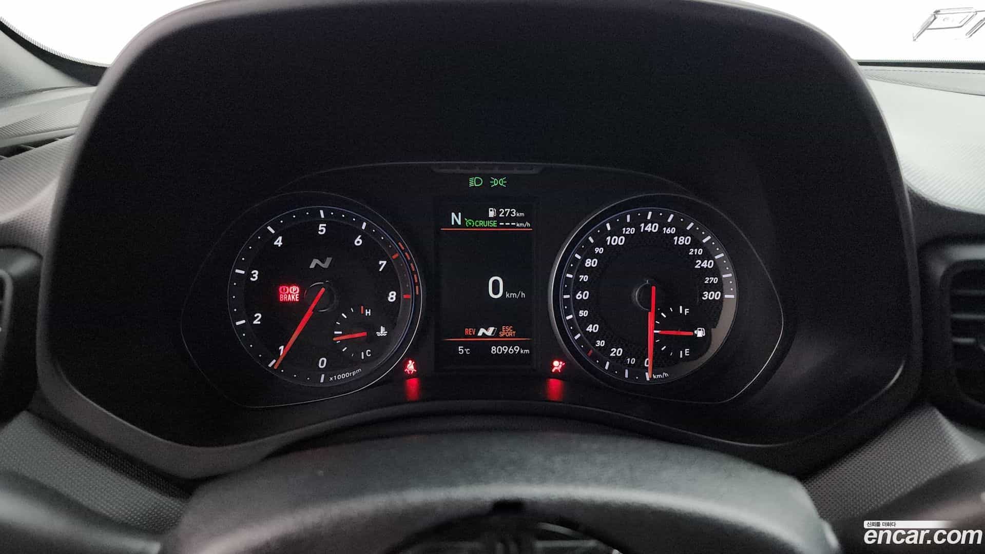Veloster Hyundai 2018.7-INNER-008