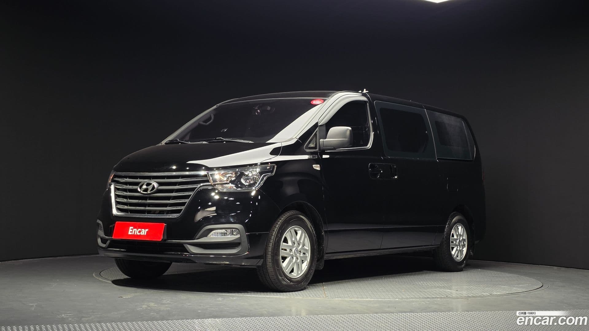 Main__Slider__Photo:Starex Hyundai 2019.5-0