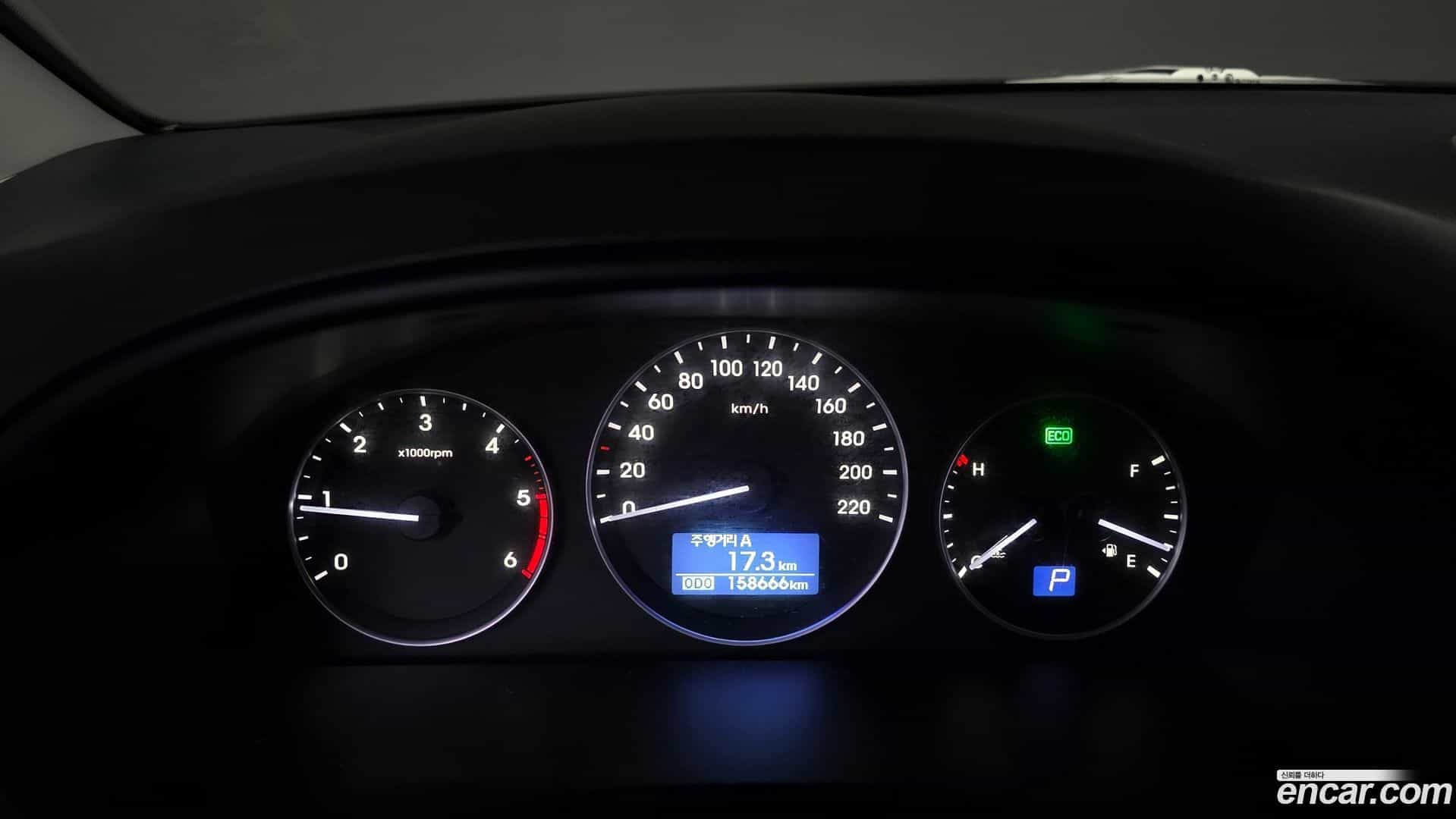 Starex Hyundai 2019.5-INNER-008