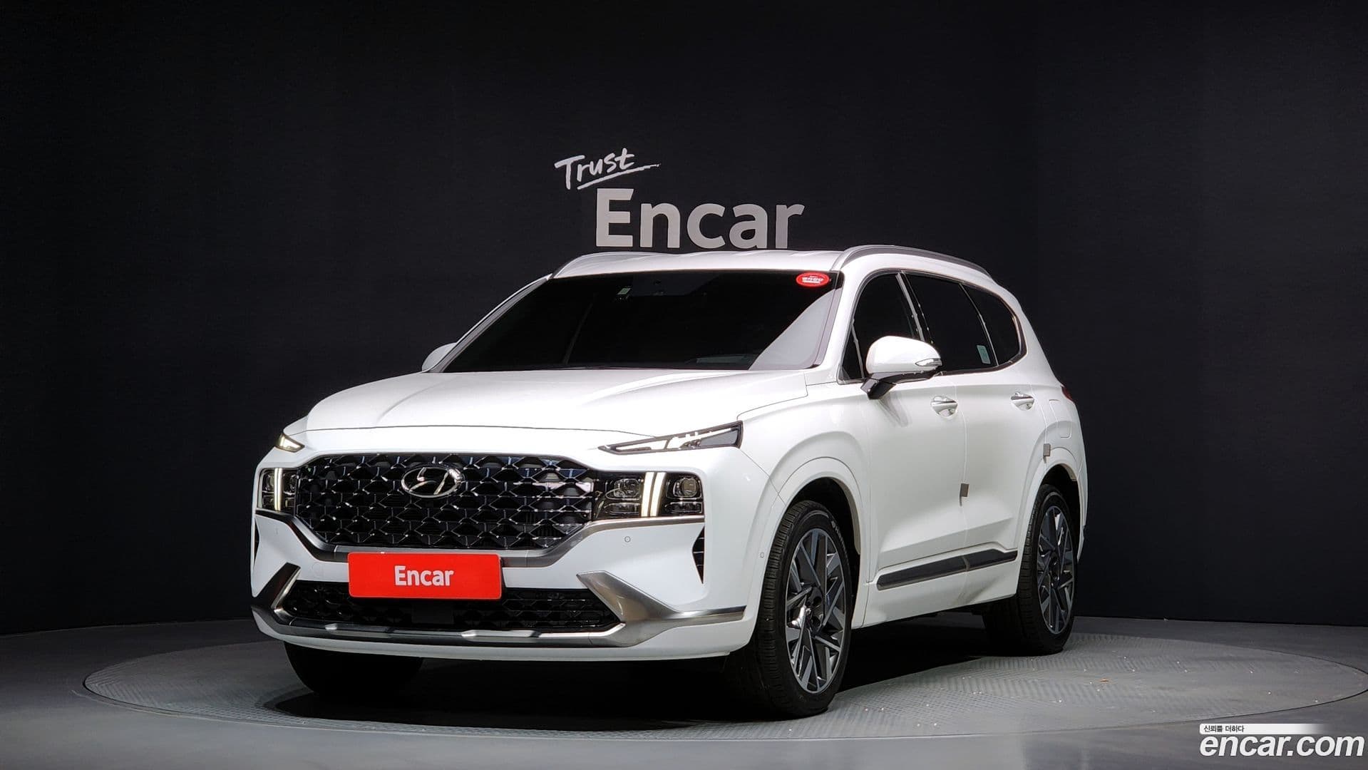 Main__Slider__Photo:Santafe Hyundai 2021.11-0