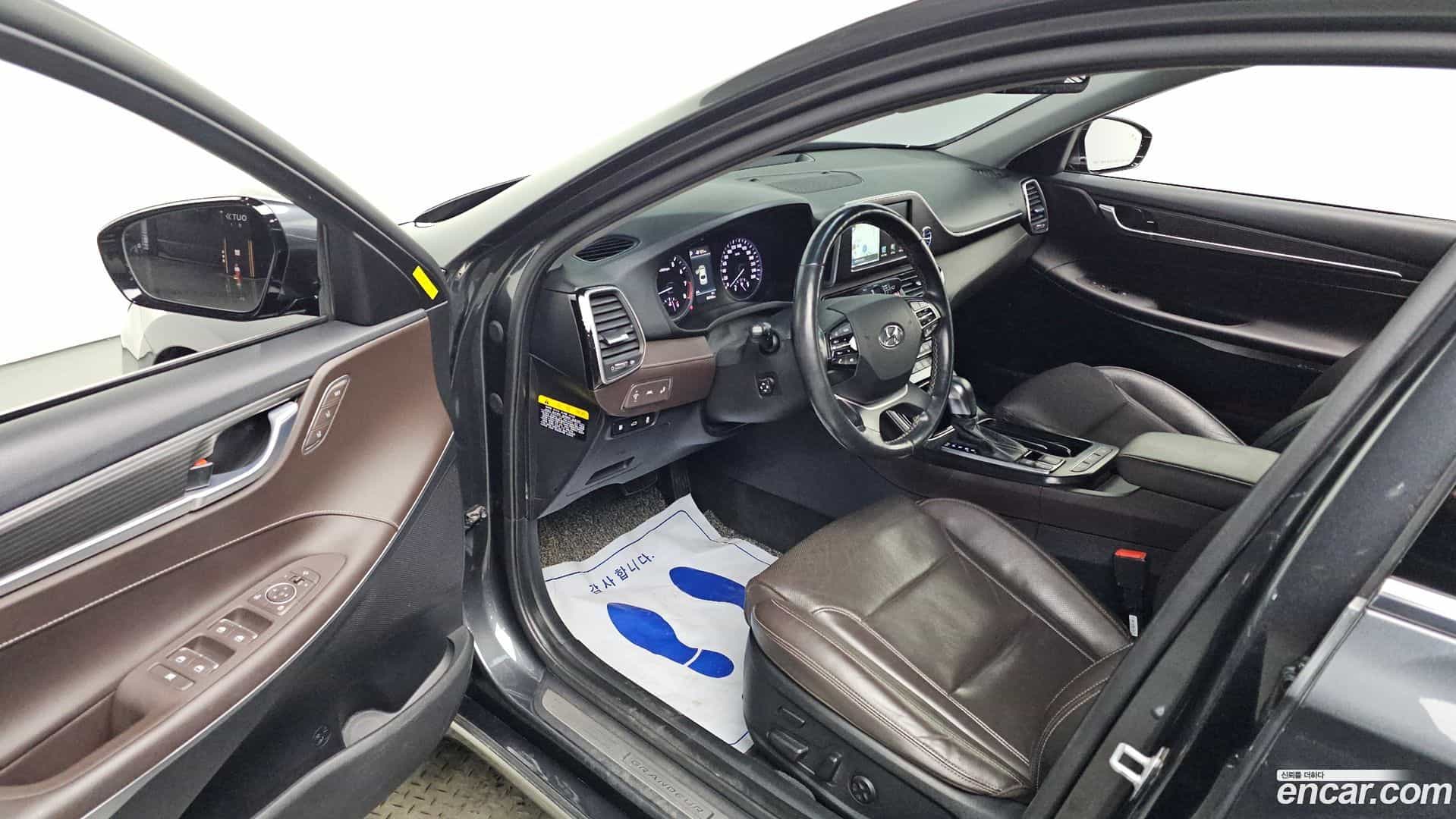 Grandeur Hyundai 2019.5-INNER-010