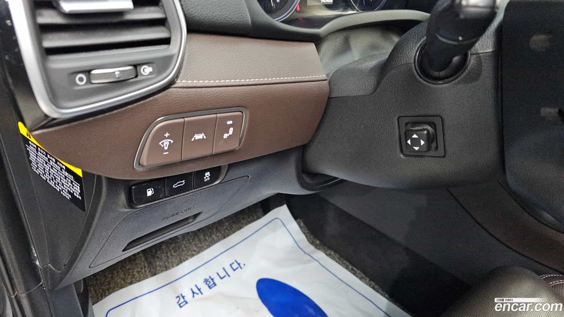 Grandeur Hyundai 2019.5-OPTION-017
