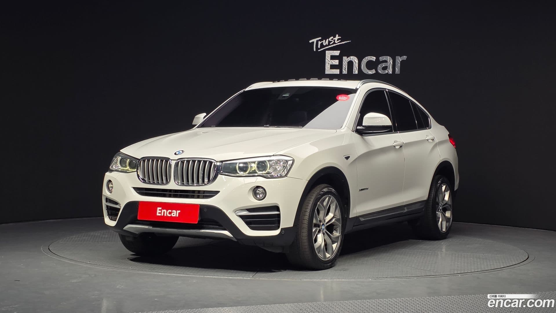 Main__Slider__Photo:X4 BMW 2017.3-0