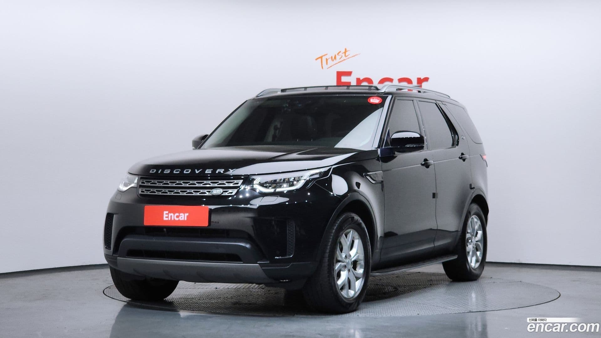 Main__Slider__Photo:Discovery Land Rover 2018.9-0