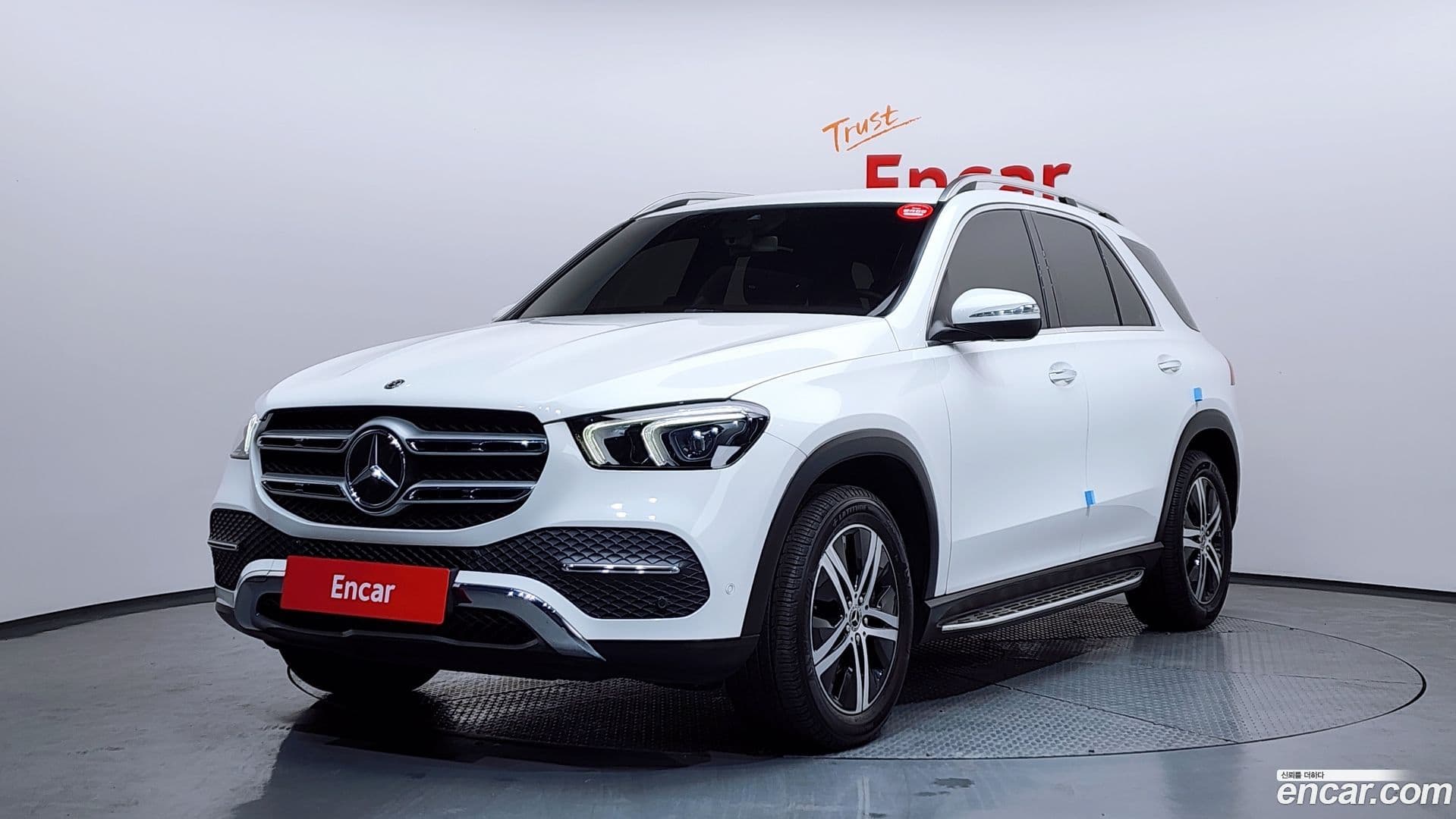 Main__Slider__Photo:GLE-Class Mercedes-Benz 2019.8-0