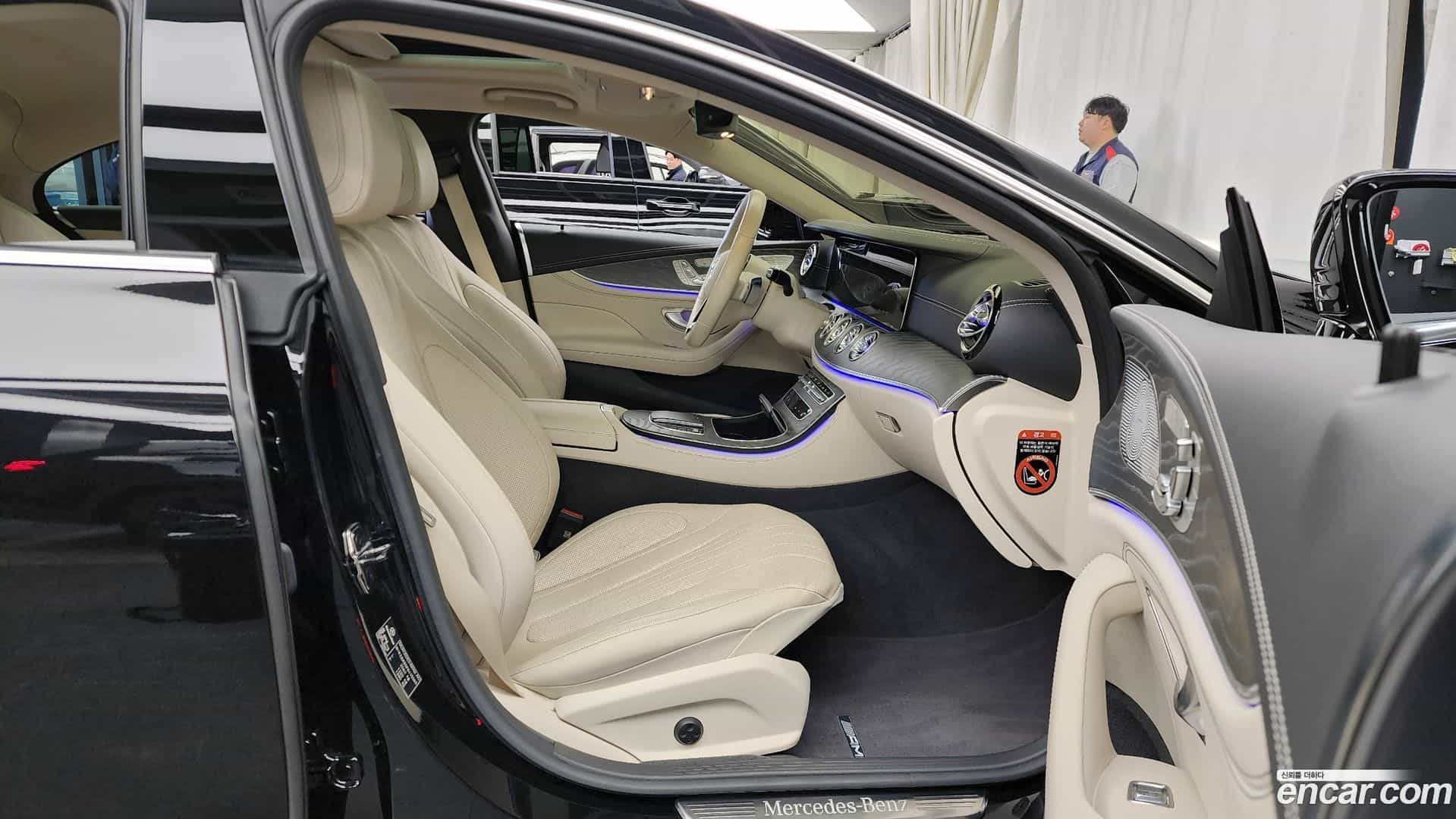 CLS-Class Mercedes-Benz 2023.4-OPTION-015