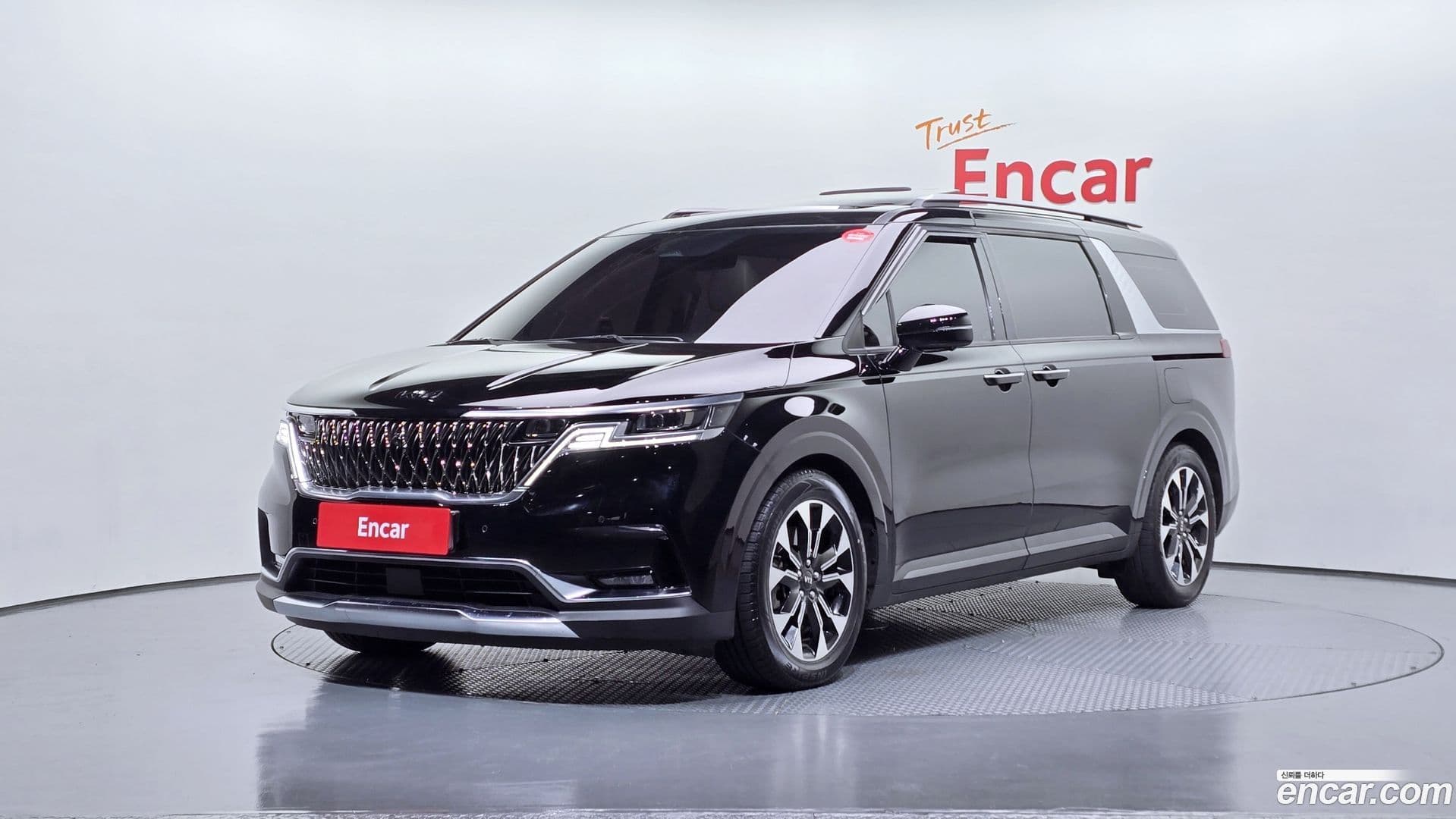 Main__Slider__Photo:Canival Kia 2020.11-0