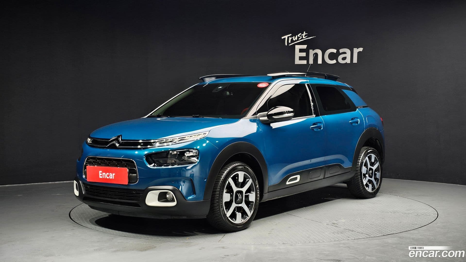 Main__Slider__Photo:C4 CACTUS Citroën / DS 2019.0-0