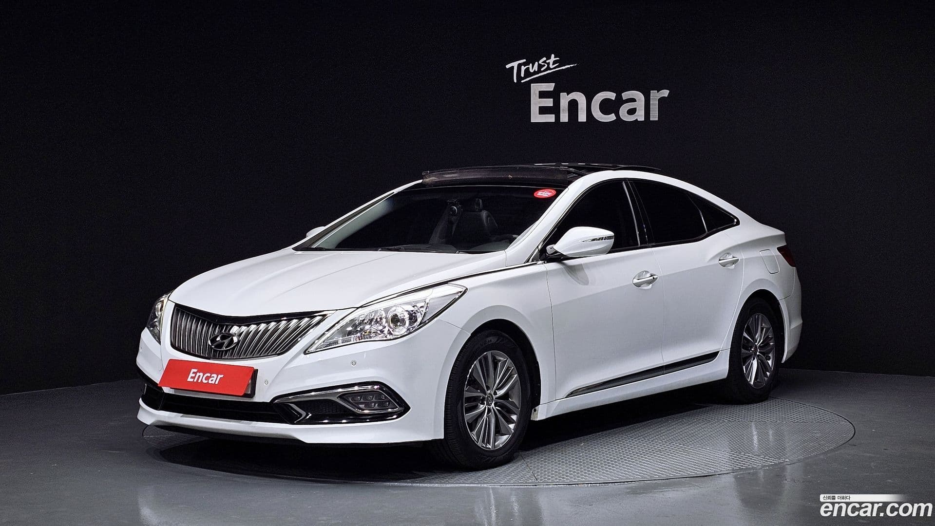 Main__Slider__Photo:Grandeur Hyundai 2016.2-0