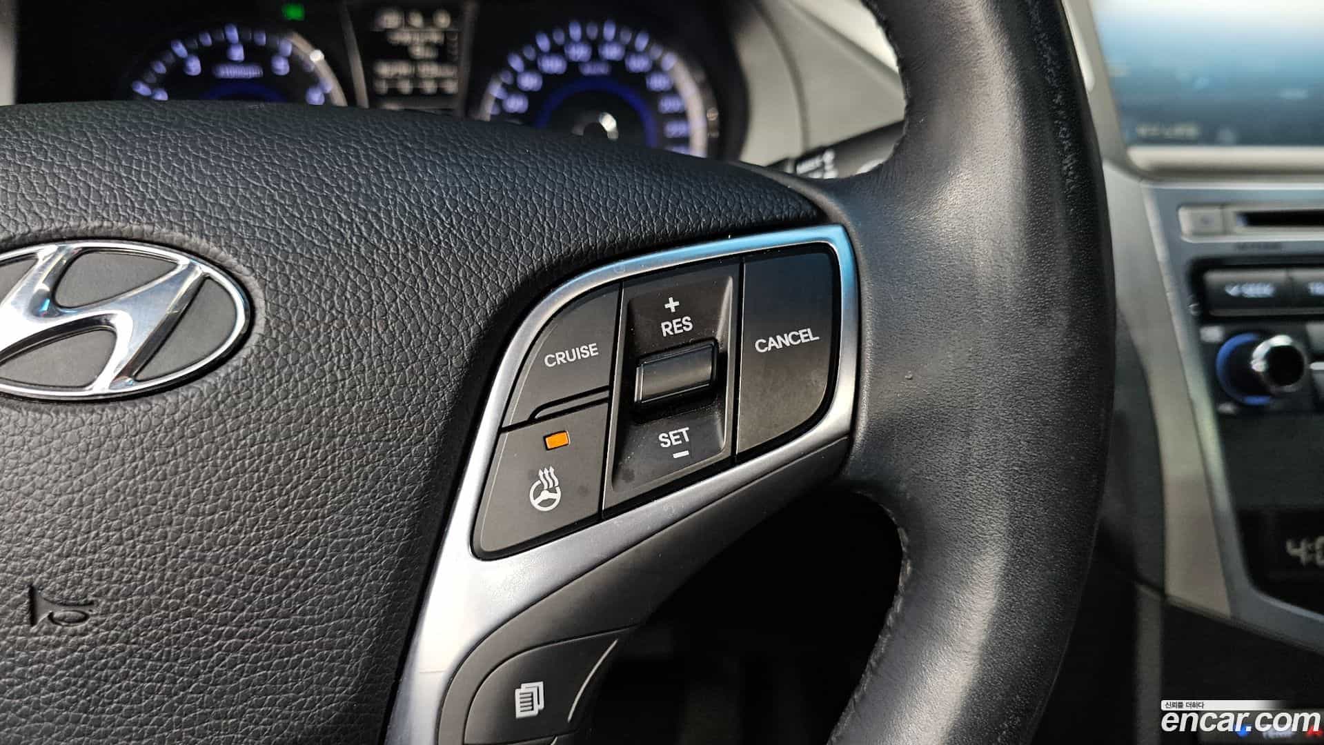 Grandeur Hyundai 2016.2-INNER-010