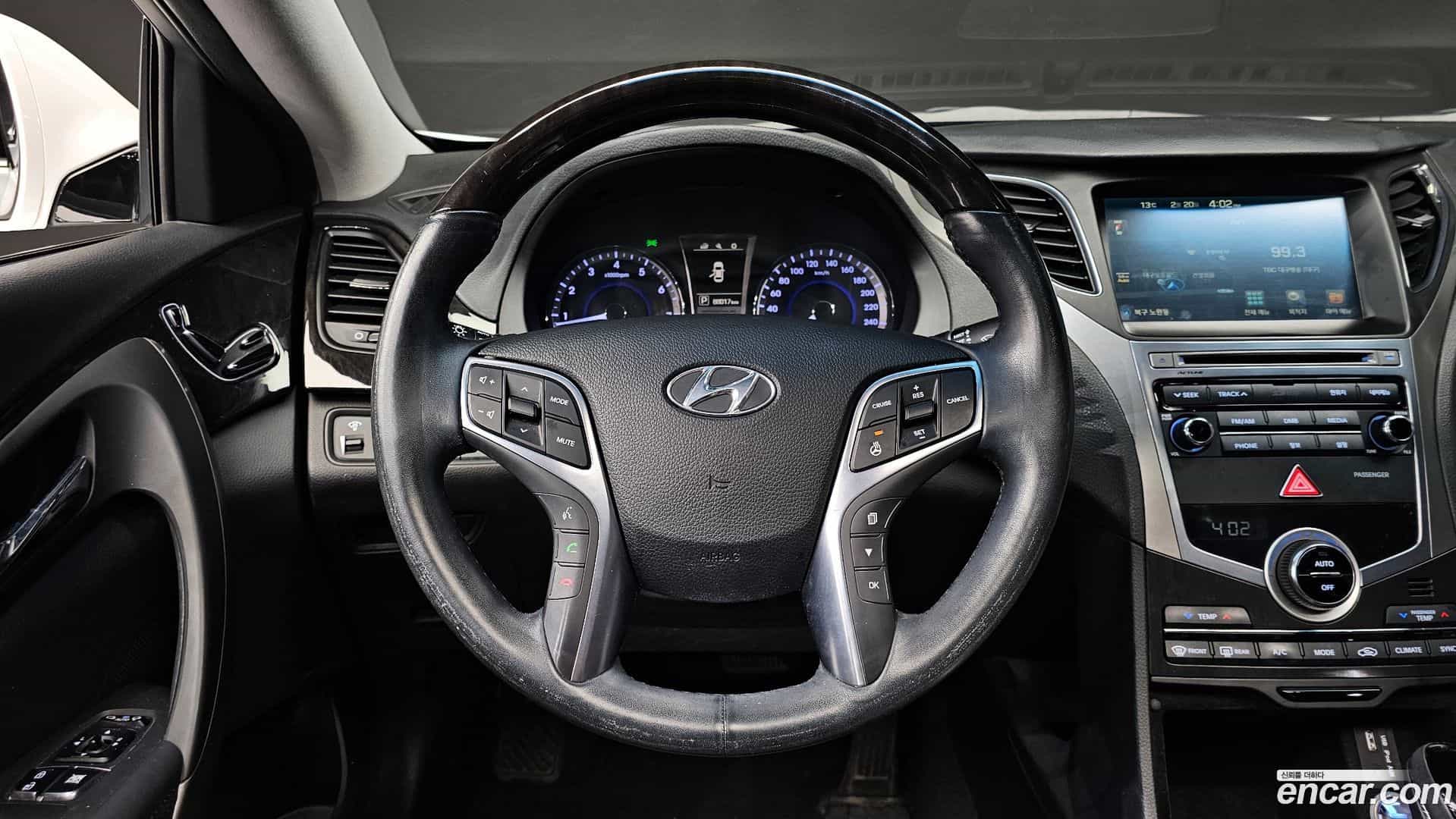 Grandeur Hyundai 2016.2-OPTION-017