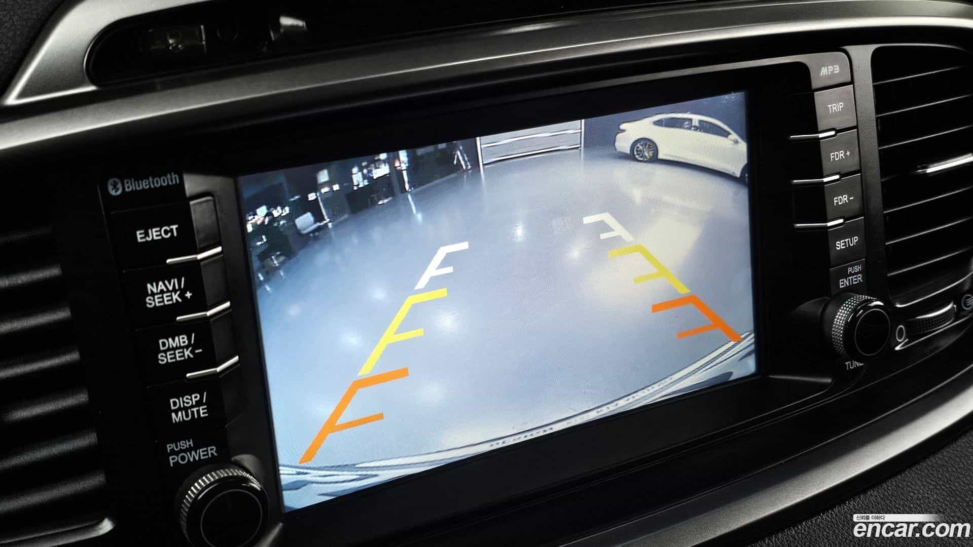 Sorento Kia 2016.5-OPTION-020