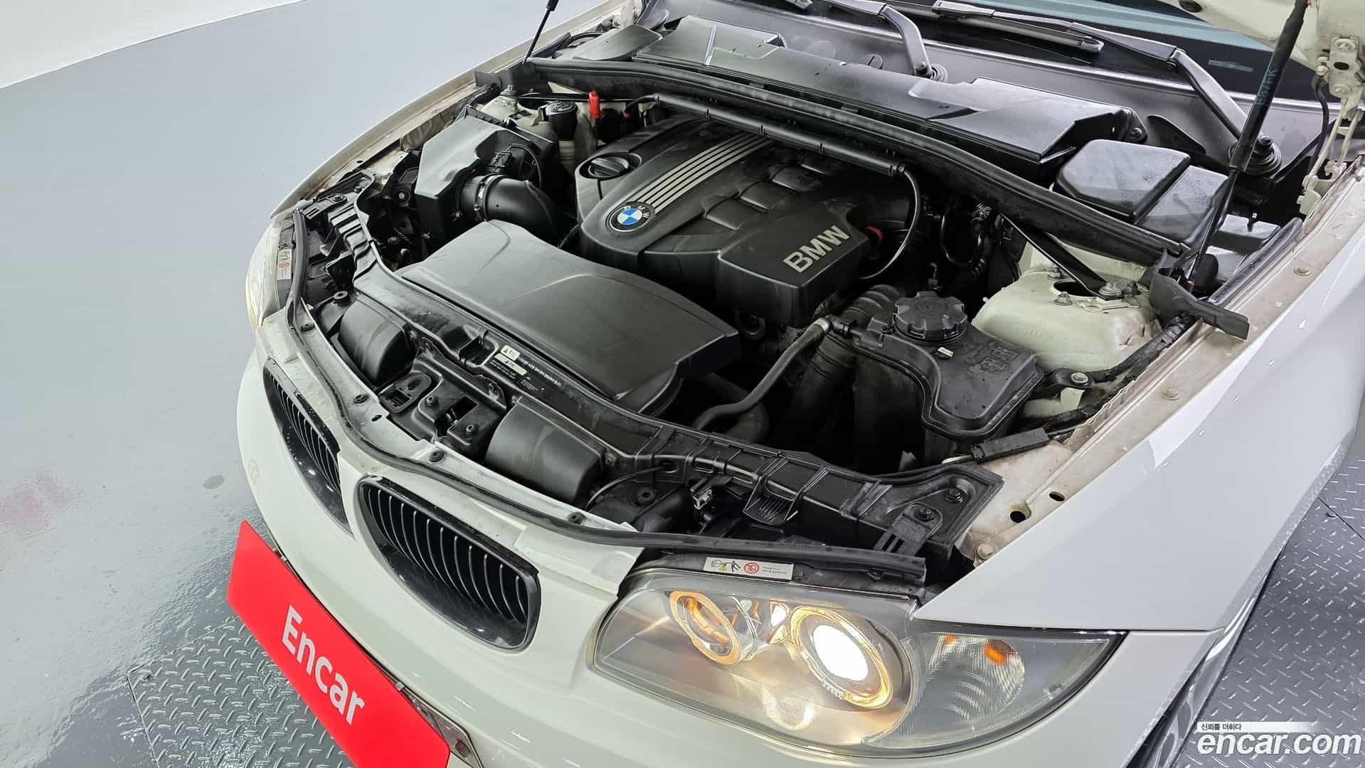 1-Series BMW 2011.0-INNER-006