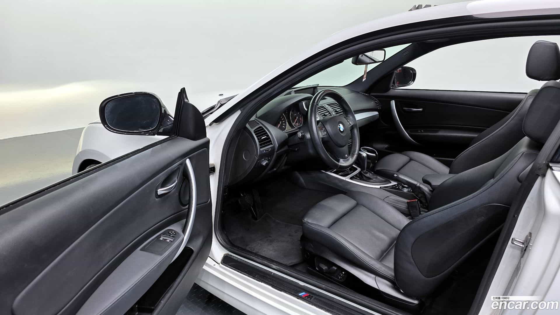1-Series BMW 2011.0-OPTION-015