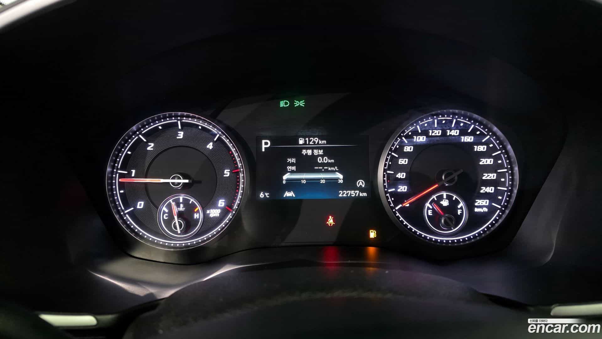 Santafe Hyundai 2022.11-INNER-008