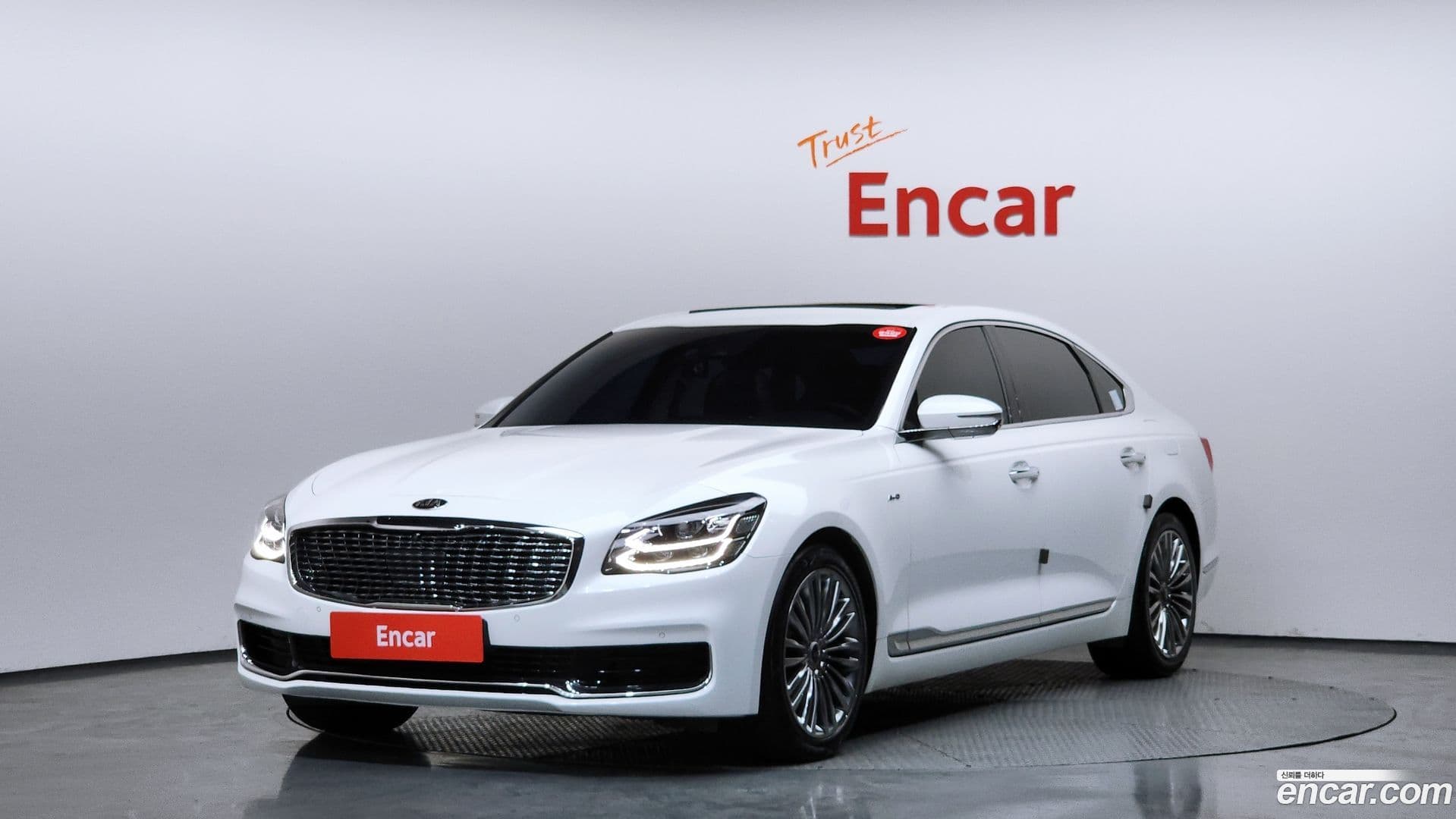 Main__Slider__Photo:K9 Kia 2019.7-0