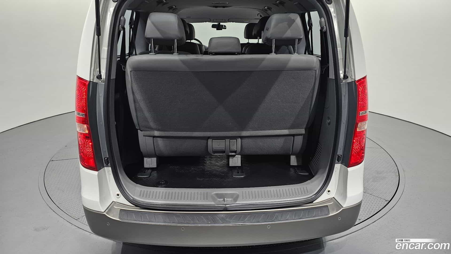 Starex Hyundai 2020.9-OPTION-024