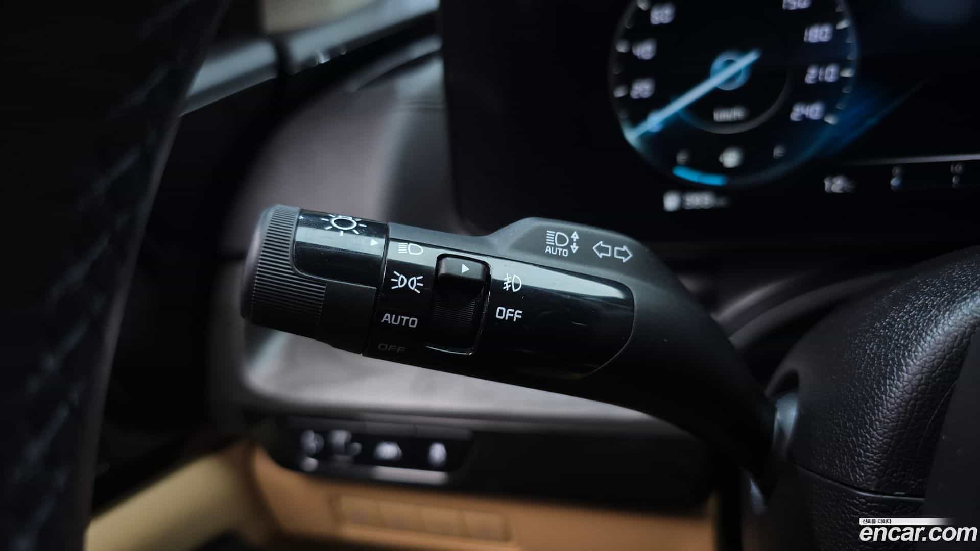 Canival Kia 2023.4-OPTION-021