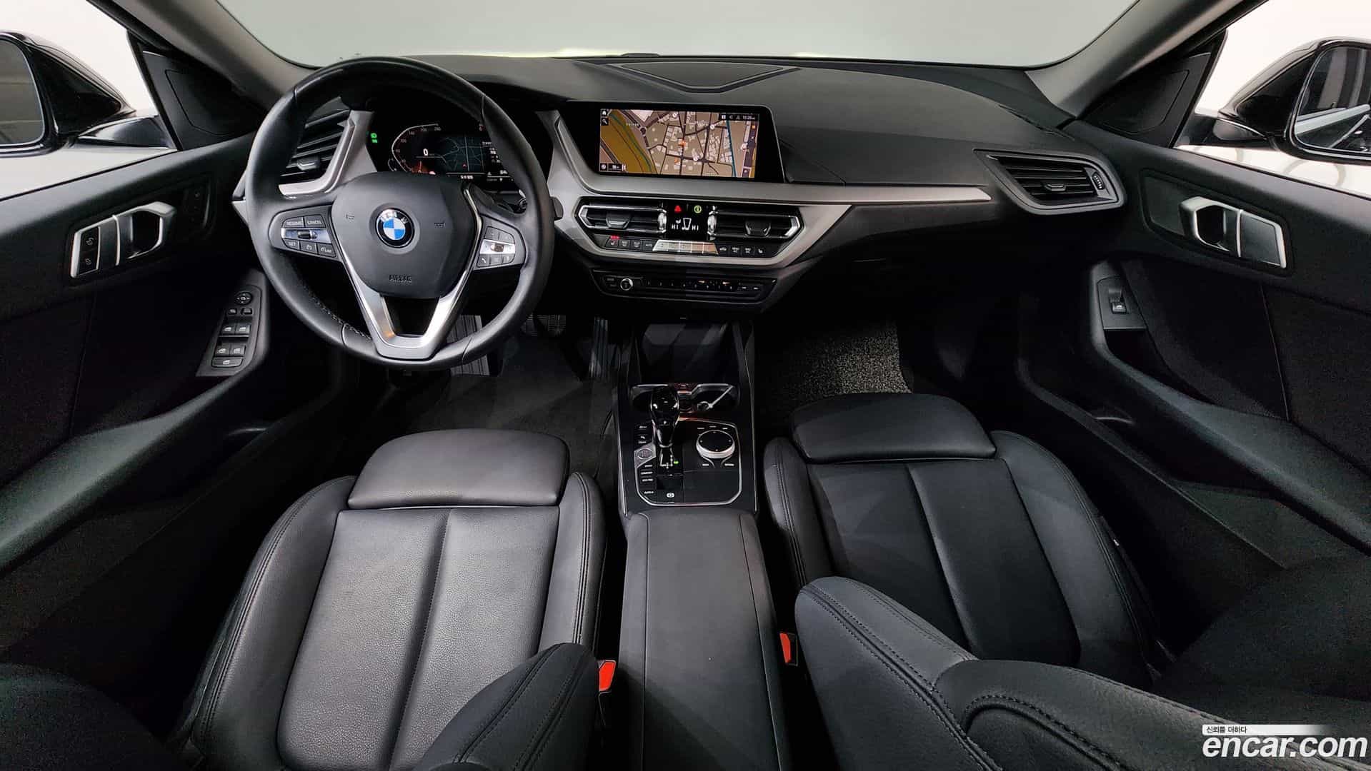 2-Series BMW 2021.0-INNER-007