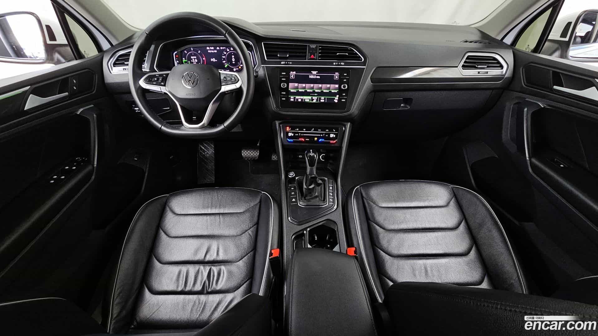 Tiguan Volkswagen 2021.6-INNER-007