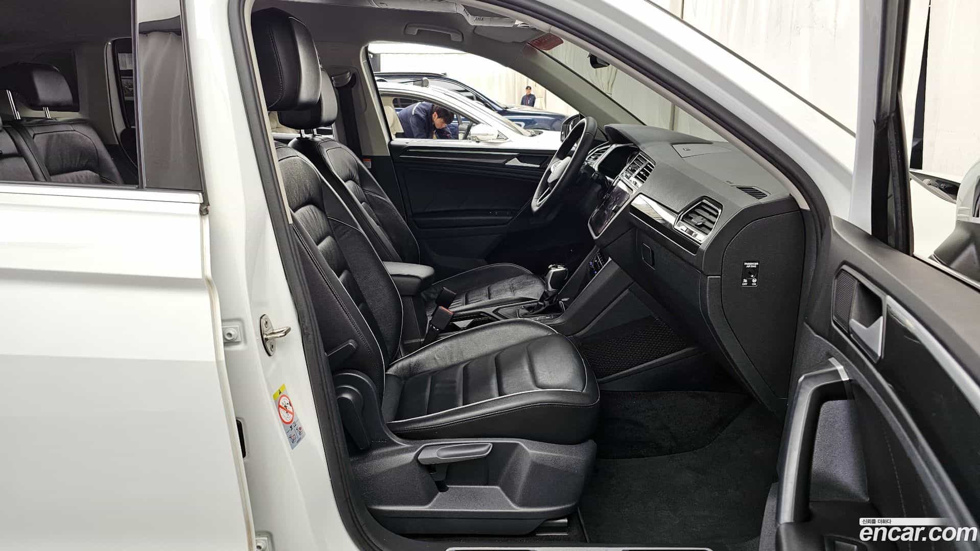 Tiguan Volkswagen 2021.6-OPTION-015