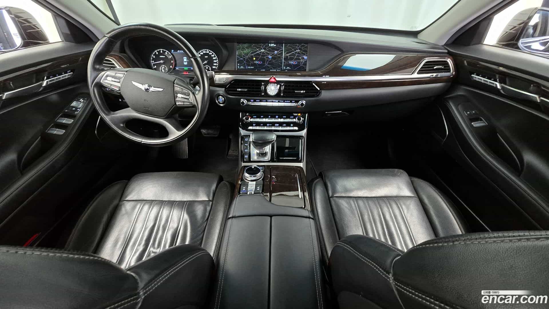 EQ900 Genesis 2017.4-INNER-007