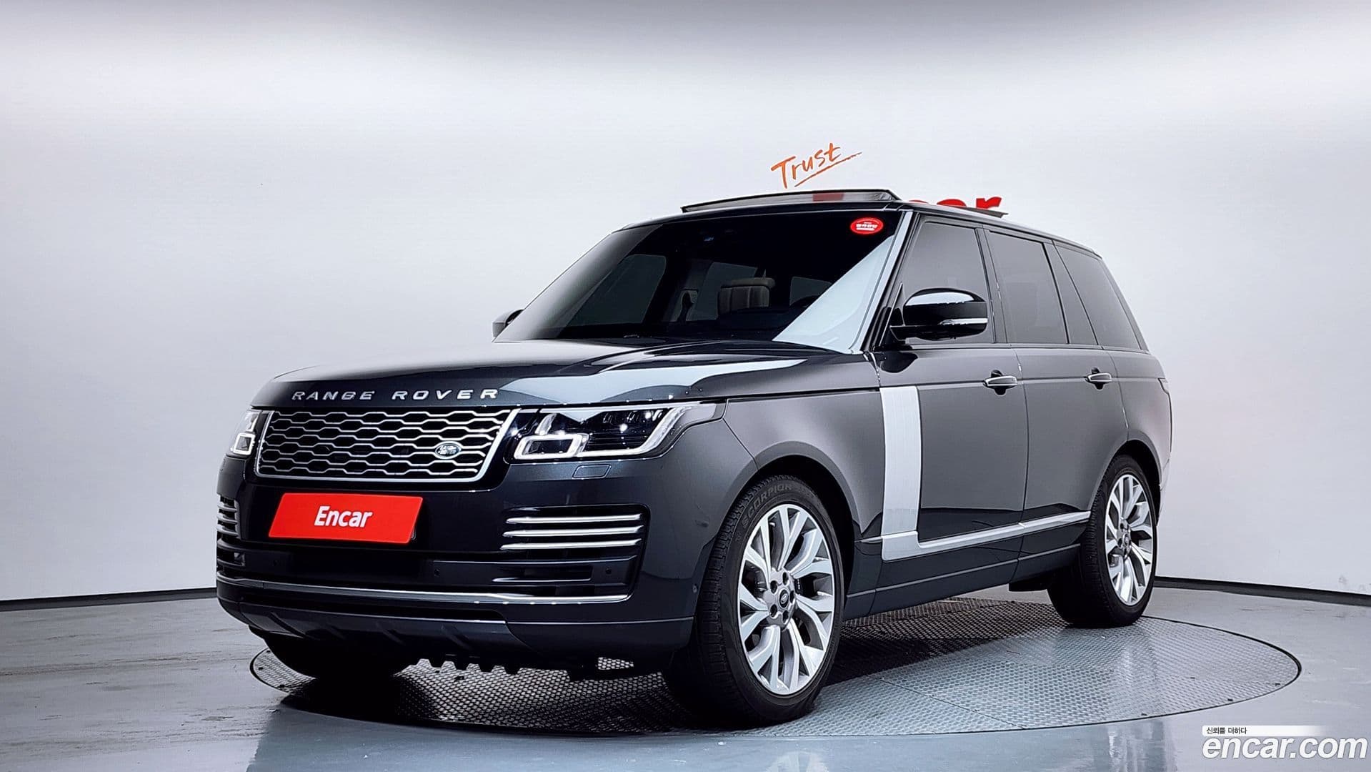 Main__Slider__Photo:Range Rover Land Rover 2021.11-0