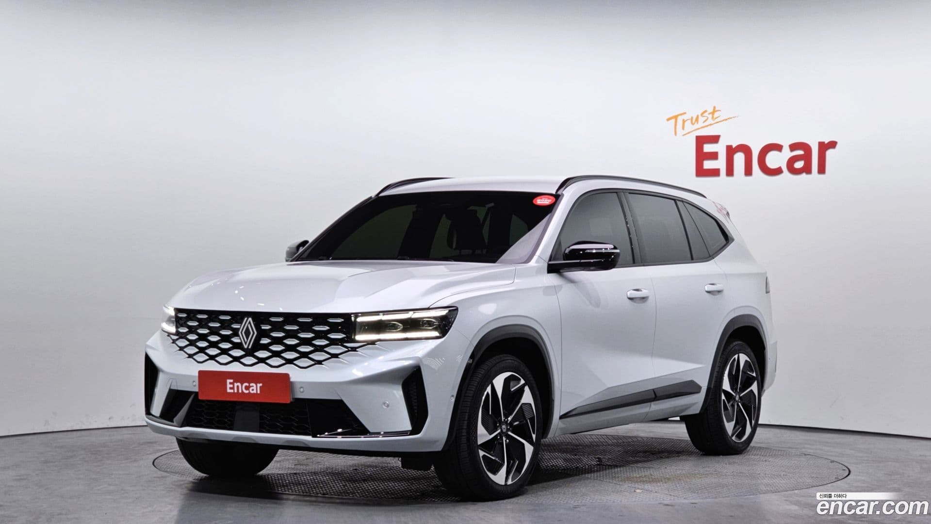 Main__Slider__Photo:Grand Koleos Renault Korea 2024.8-0