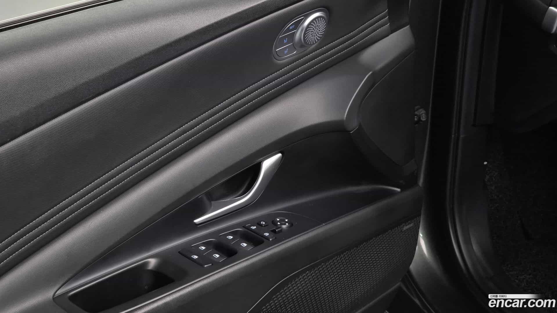 AVANTE Hyundai 2023.2-OPTION-021