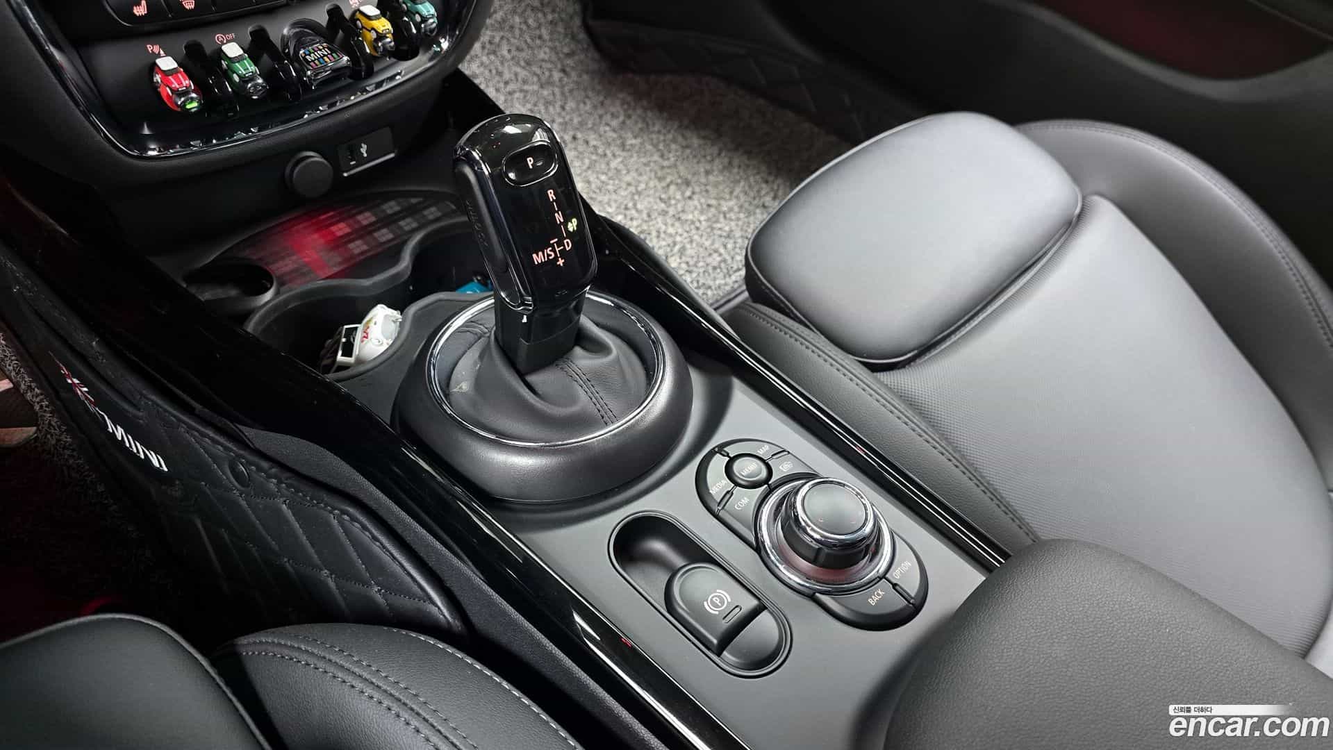 Clubman Mini 2023.10-INNER-009