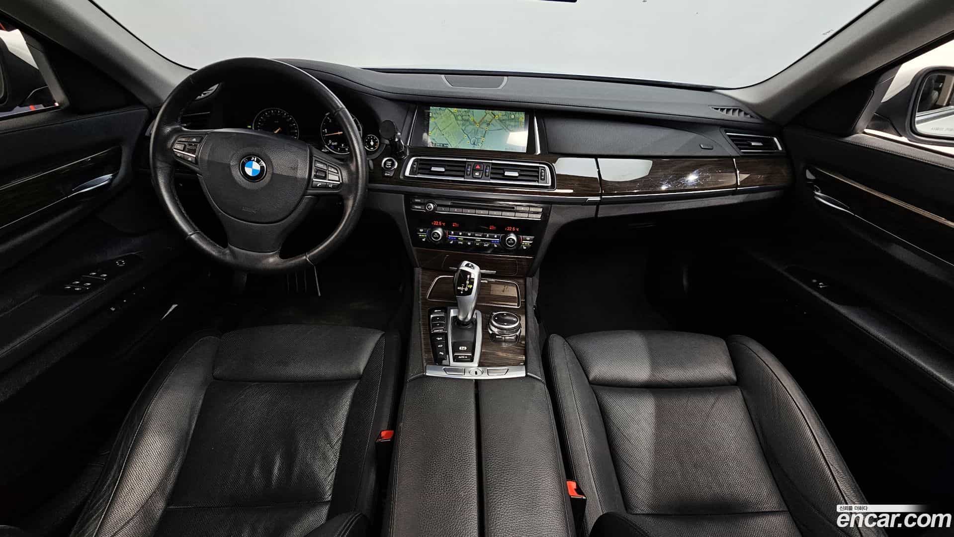 7-Series BMW 2014.3-INNER-007