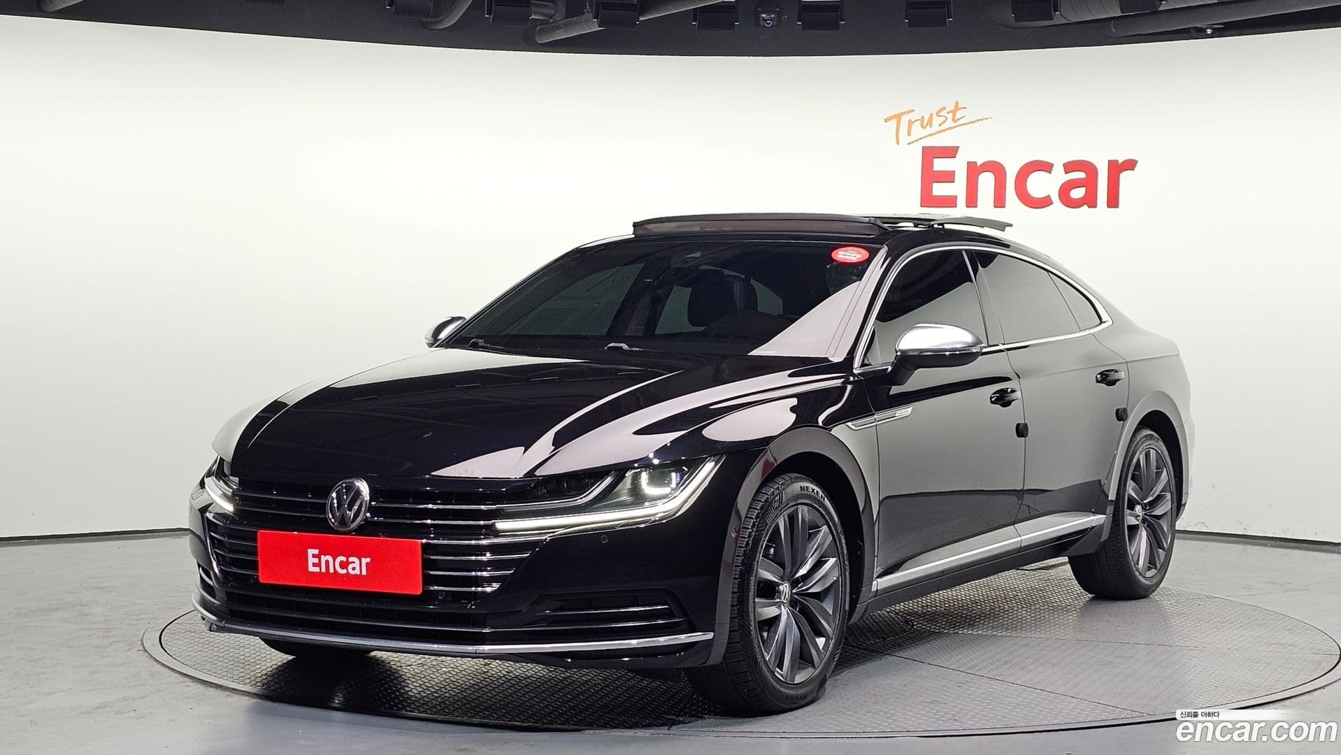 Main__Slider__Photo:Arteon Volkswagen 2018.11-0