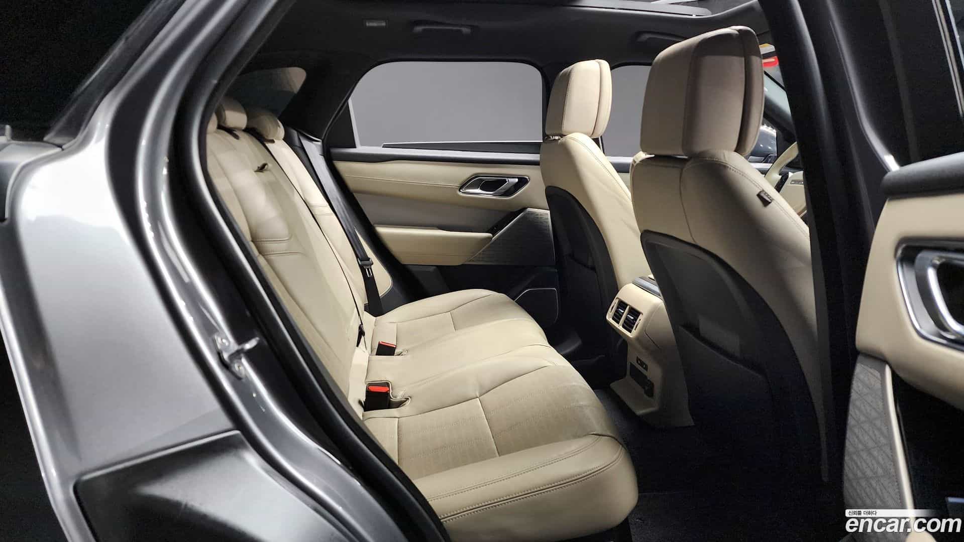 Range Rover Velar Land Rover 2018.7-OPTION-016