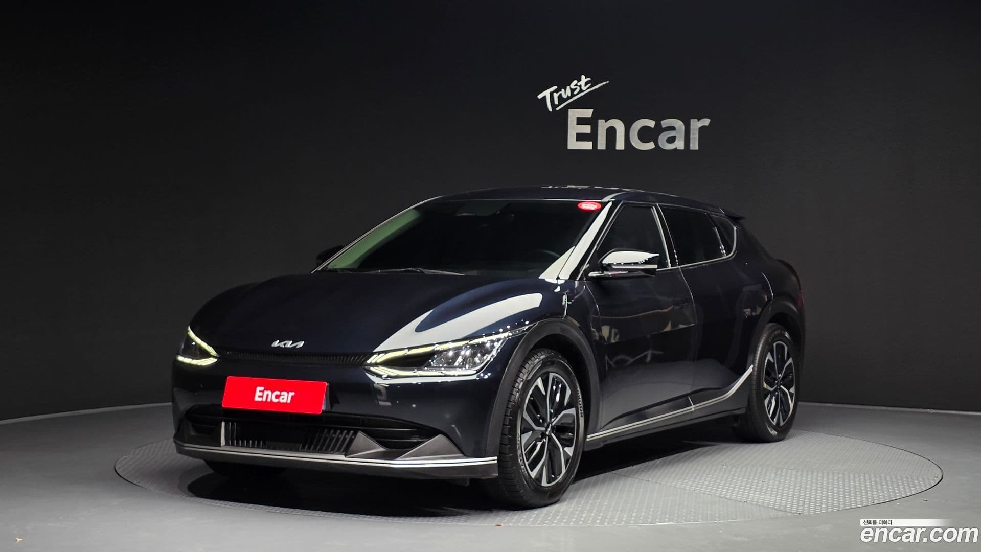 Main__Slider__Photo:EV6 Kia 2022.8-0