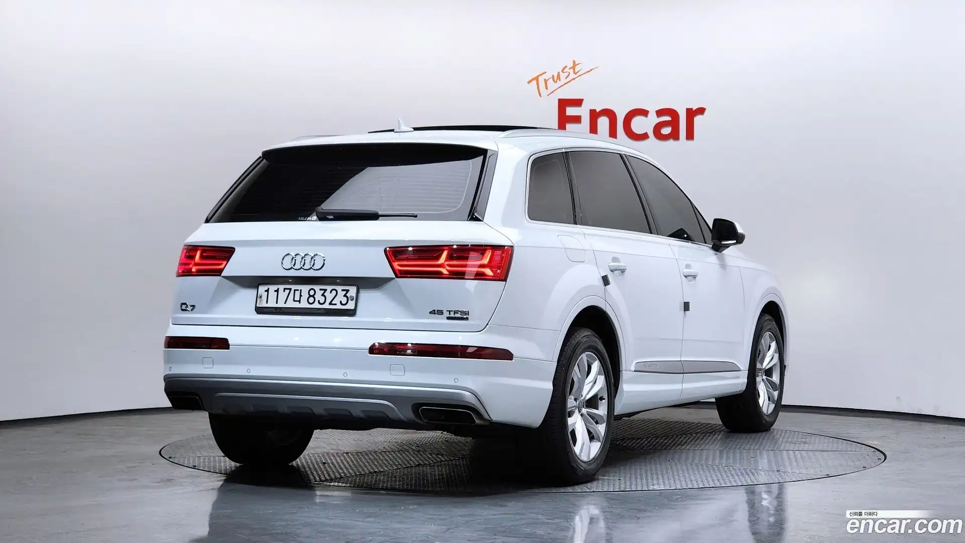 Q7 Audi 2019.10-OUTER-002