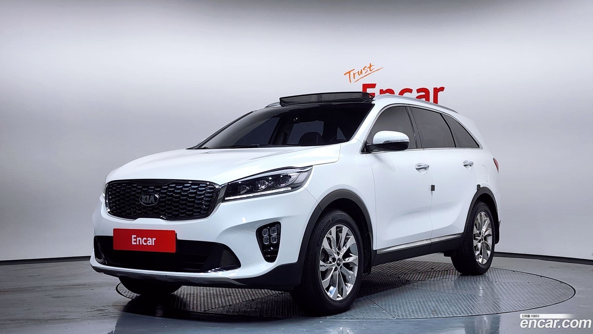 Main__Slider__Photo:Sorento Kia 2018.1-0