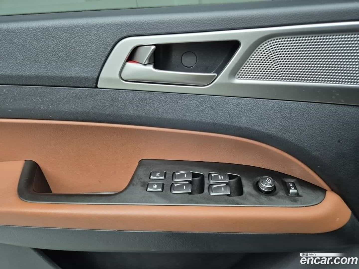Rexton KG Mobility 2019.6-OPTION-021