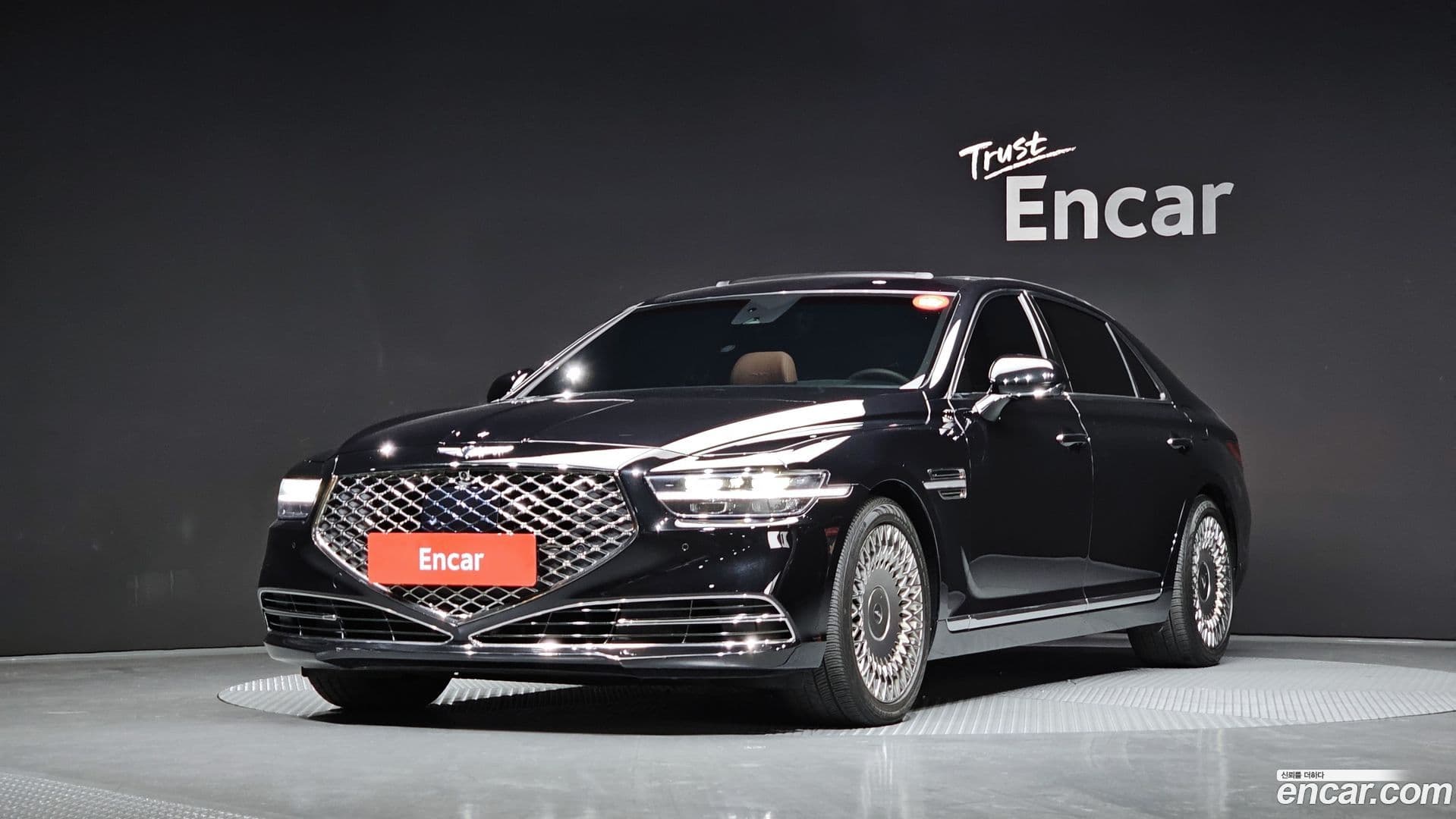 Main__Slider__Photo:G90 Genesis 2019.8-0