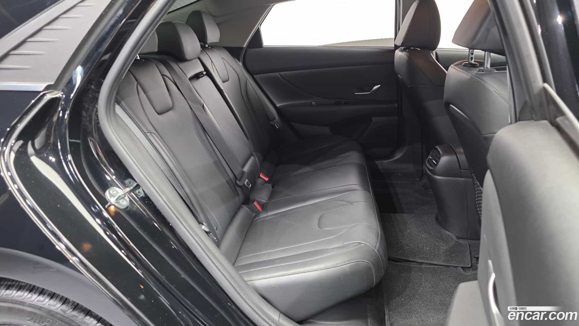 AVANTE Hyundai 2020.11-OPTION-016