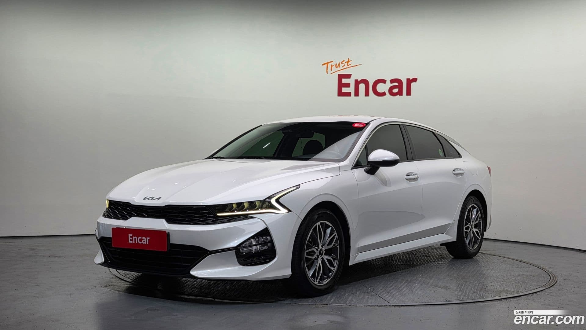 Main__Slider__Photo:K5 Kia 2022.6-0