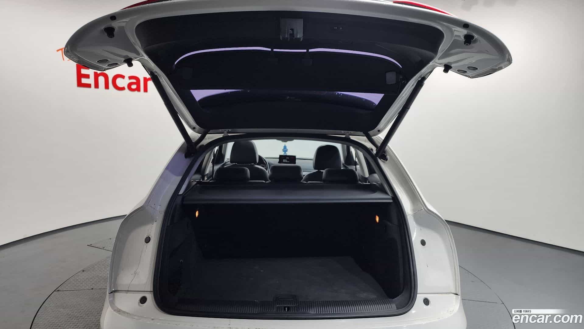 Q3 Audi 2015.0-OPTION-024