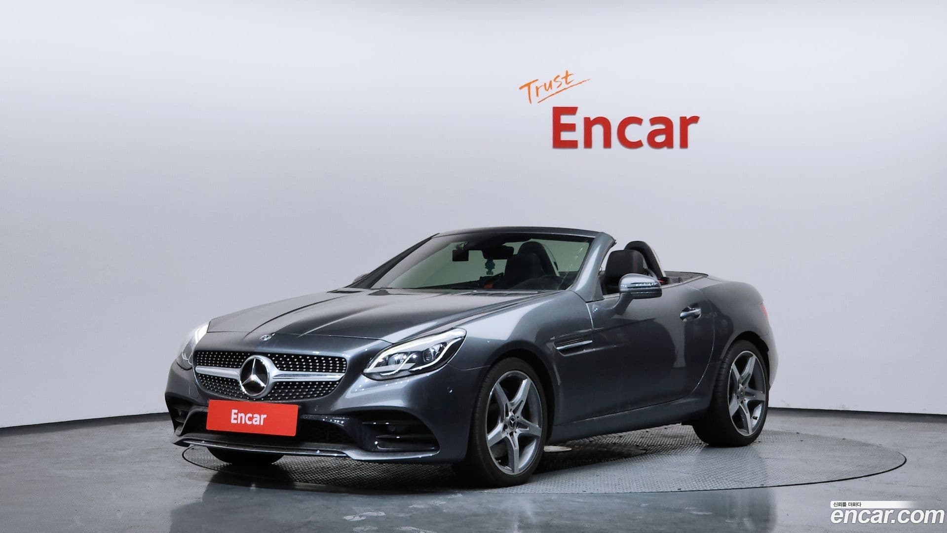 Main__Slider__Photo:SLC-Class Mercedes-Benz 2017.11-0