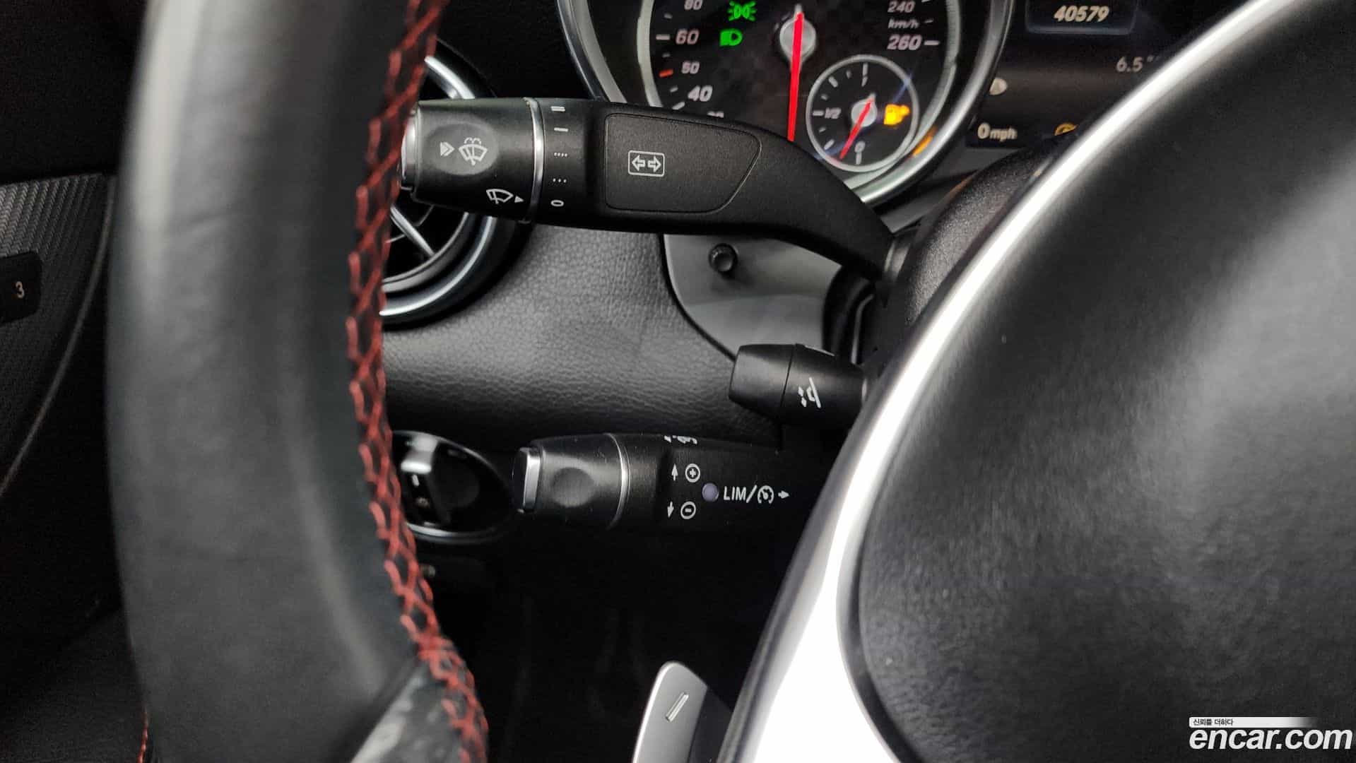 SLC-Class Mercedes-Benz 2017.11-OPTION-019