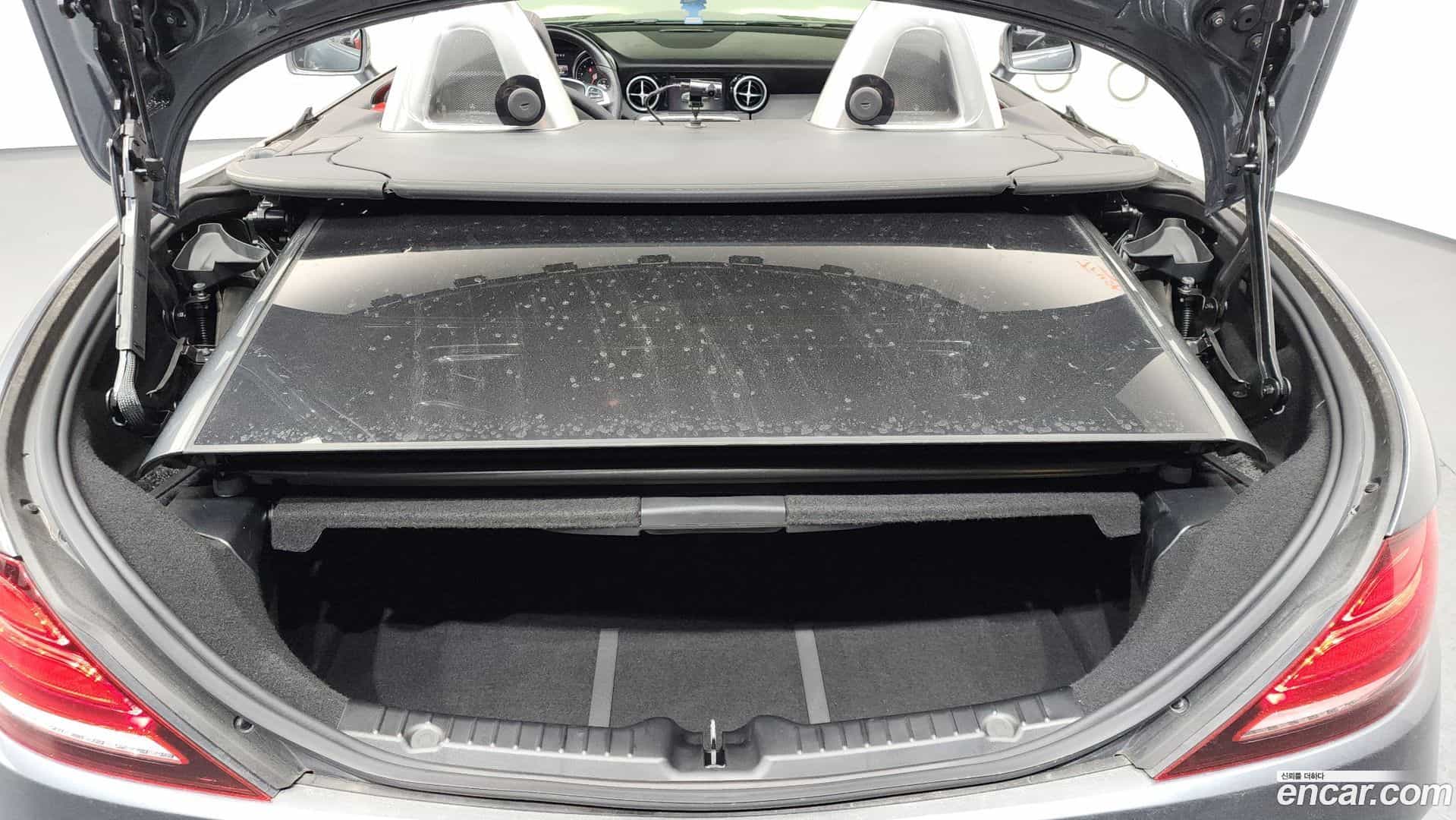 SLC-Class Mercedes-Benz 2017.11-OPTION-024