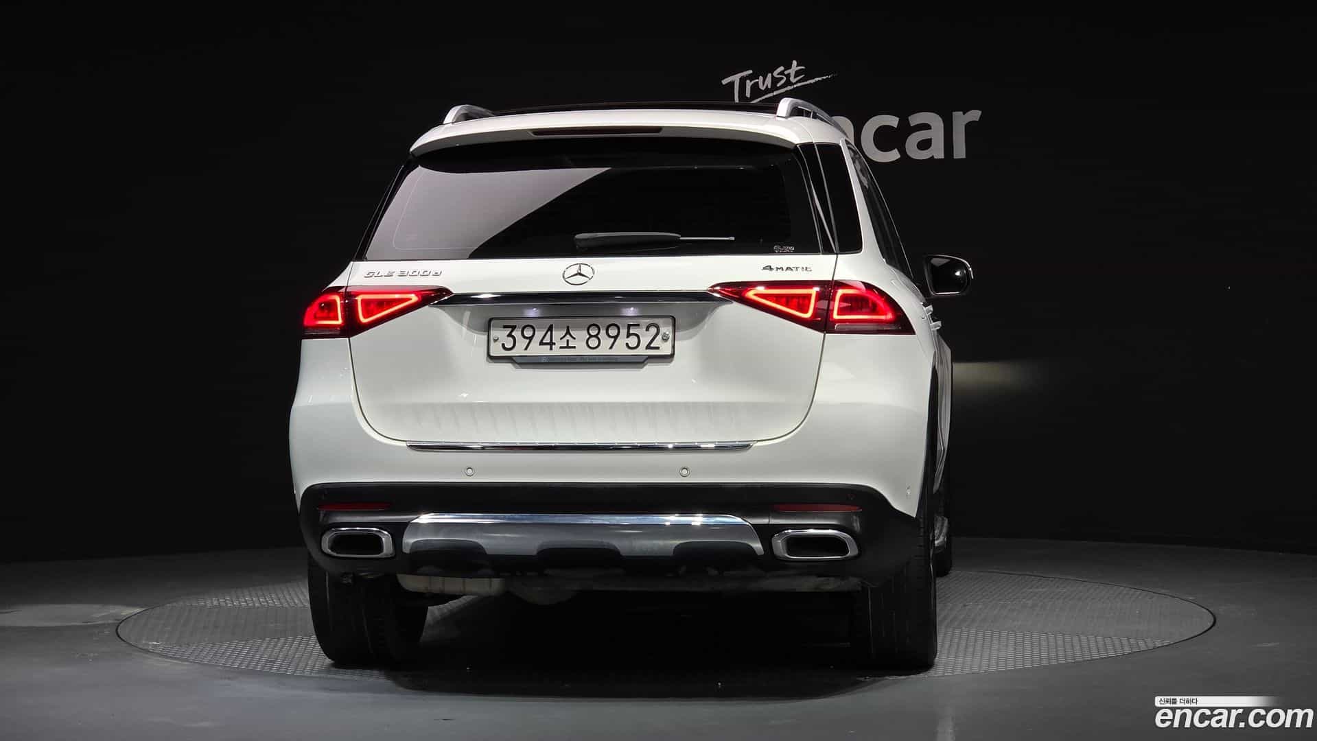GLE-Class Mercedes-Benz 2020.7-OUTER-004