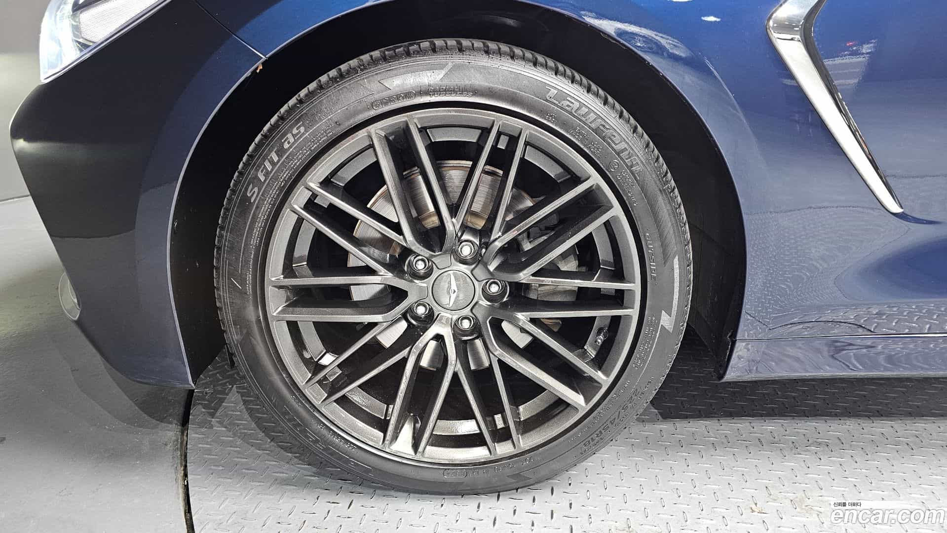 G70 Genesis 2018.11-OUTER-005