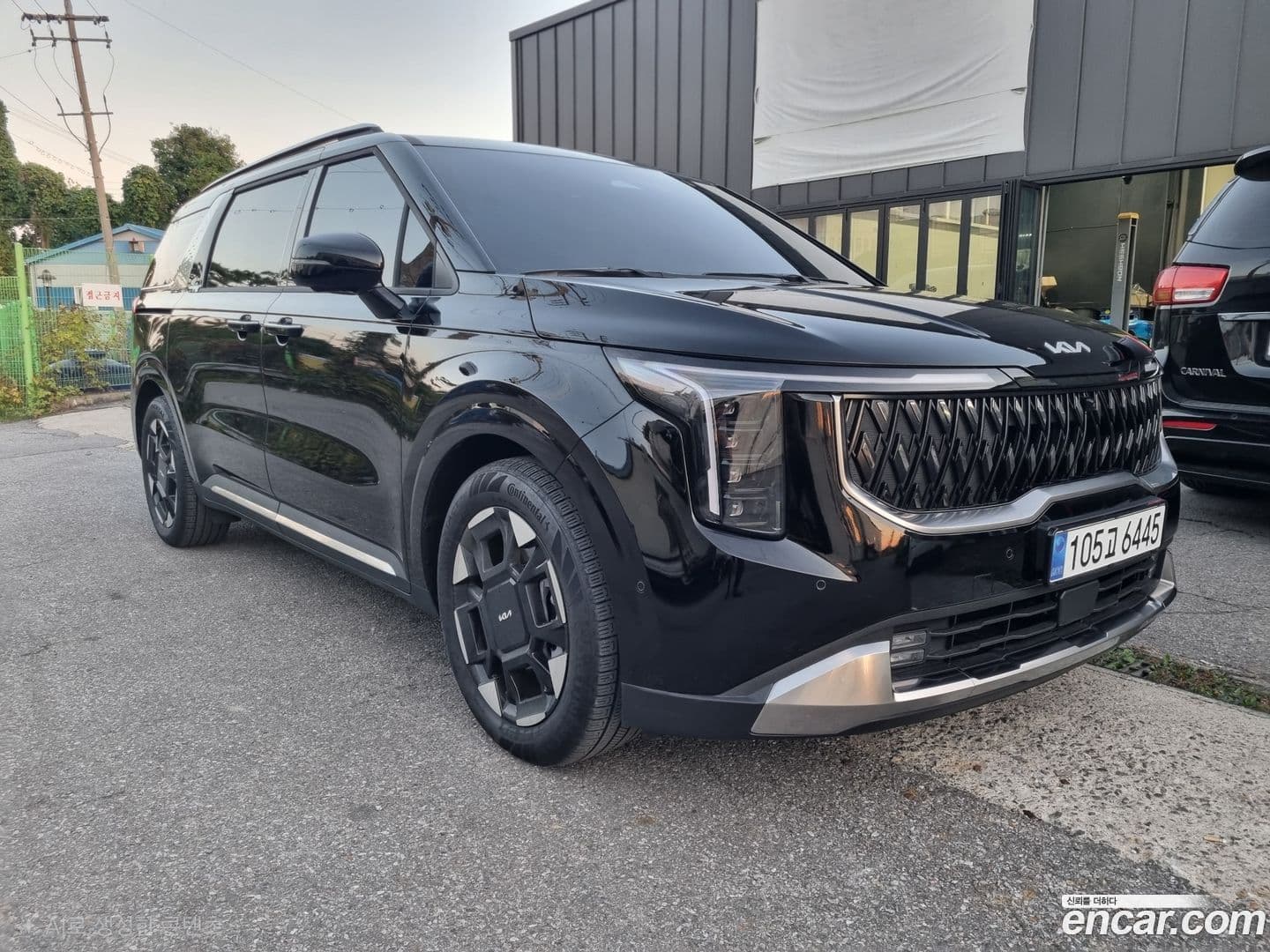 Main__Slider__Photo:Canival Kia 2025.1-0