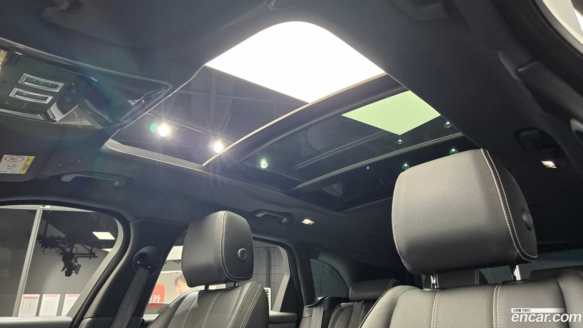Range Rover Velar Land Rover 2022.11-OPTION-023