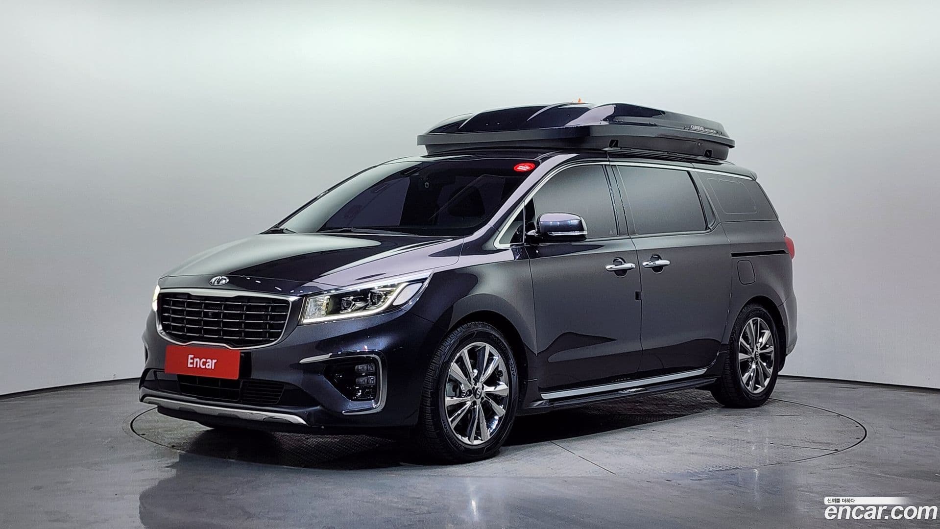 Main__Slider__Photo:Canival Kia 2018.4-0