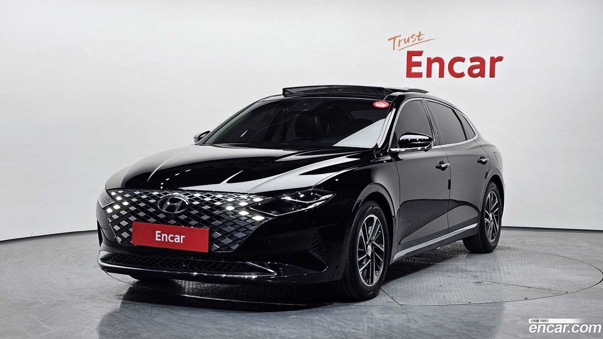 Main__Slider__Photo:Grandeur Hyundai 2020.0-0